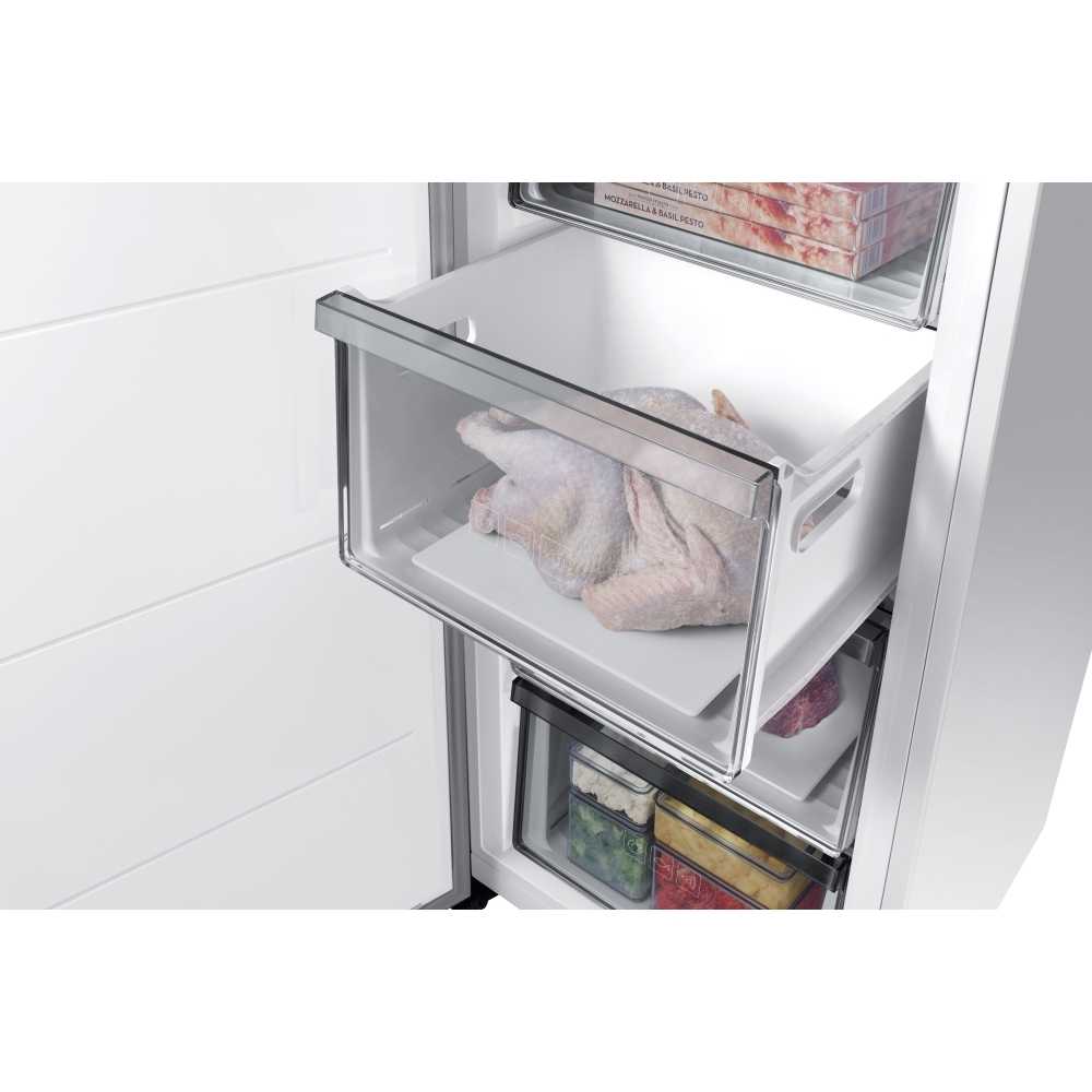 323L Total No Frost WiFi Tall Freezer, White - Samsung RZ32C7BDEWW - Naamaste London Homewares - 4